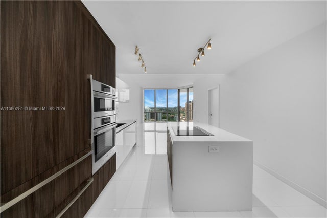 1 of 52 - 851 Ne 1st Ave 2106, Miami, FL