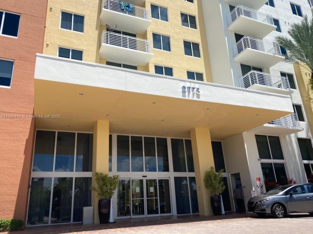 1 of 30 - 2775 Ne 187th St 414, Aventura, FL
