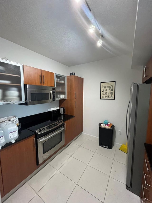 5 of 30 - 2775 Ne 187th St 414, Aventura, FL