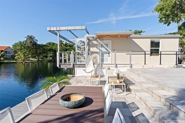 5 of 42 - 6616 E Miami Lakes Dr E, Miami Lakes, FL