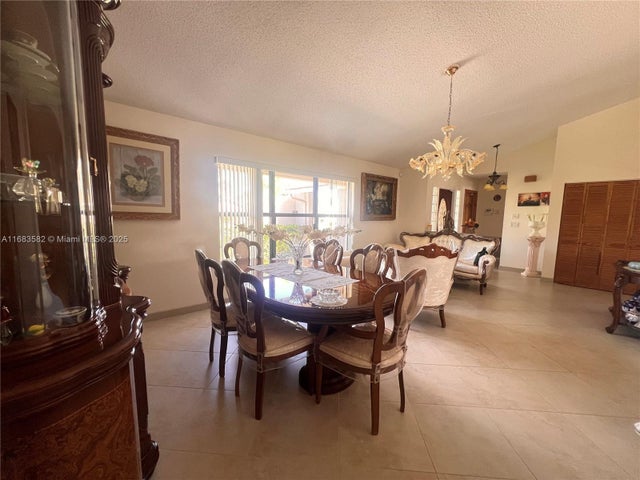 5 of 41 - 8320 E Waccamaw Ln E, Lake Worth, FL