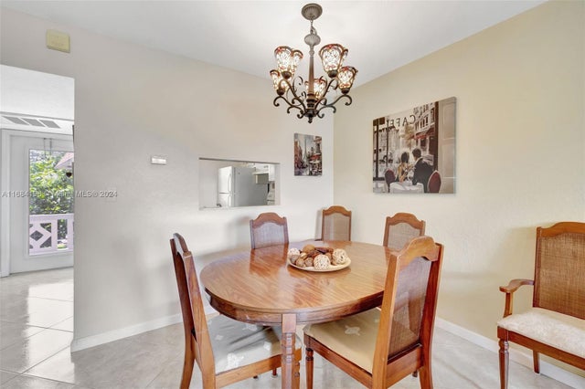 5 of 30 - 5103 Nw 35th St 607, Lauderdale Lakes, FL