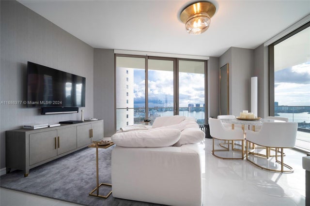 2 of 20 - 18975 Collins Ave 1705, Sunny Isles Beach, FL