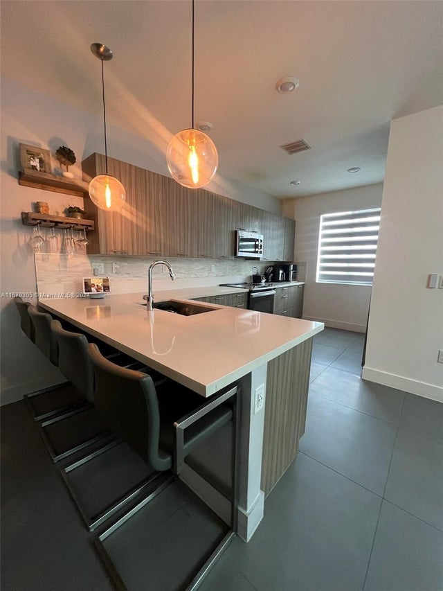 3 of 18 - 4818 Nw 83rd Ave 4818, Doral, FL