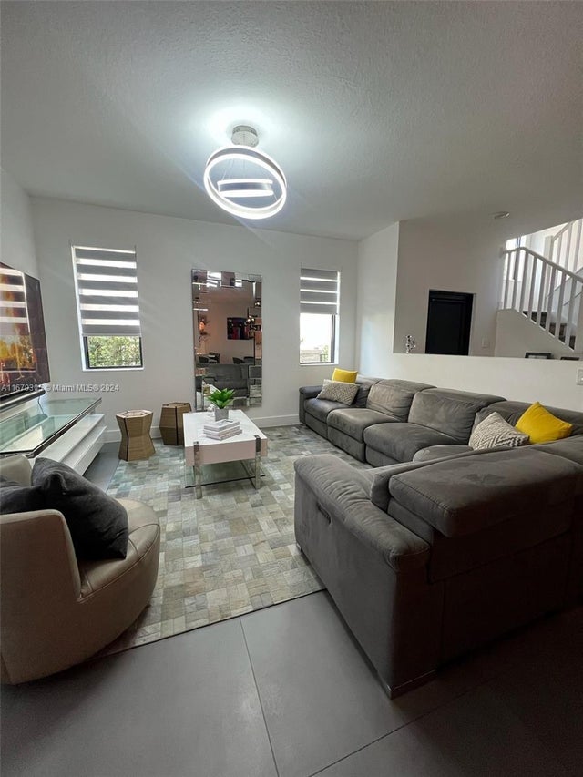 4 of 18 - 4818 Nw 83rd Ave 4818, Doral, FL