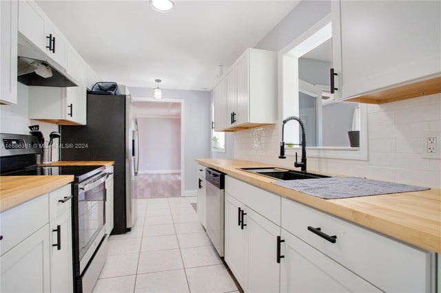4 of 33 - 2030 Leisure Dr, Winter Haven, FL