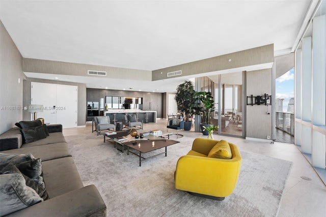 2 of 79 - 851 Ne 1st Ave Ph 5112, Miami, FL