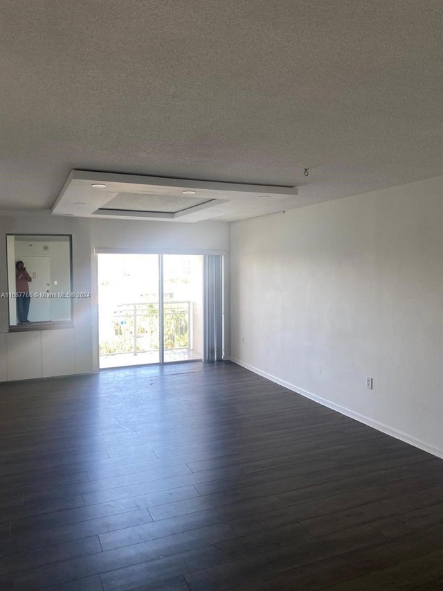 3 of 10 - 400 Kings Point Dr 911, Sunny Isles Beach, FL