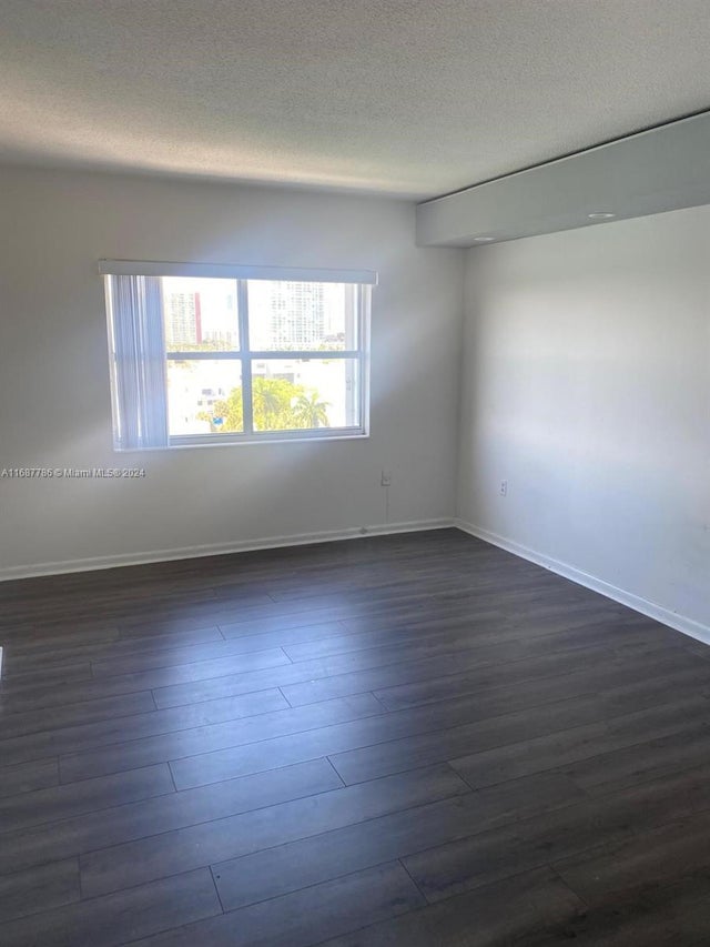 5 of 10 - 400 Kings Point Dr 911, Sunny Isles Beach, FL