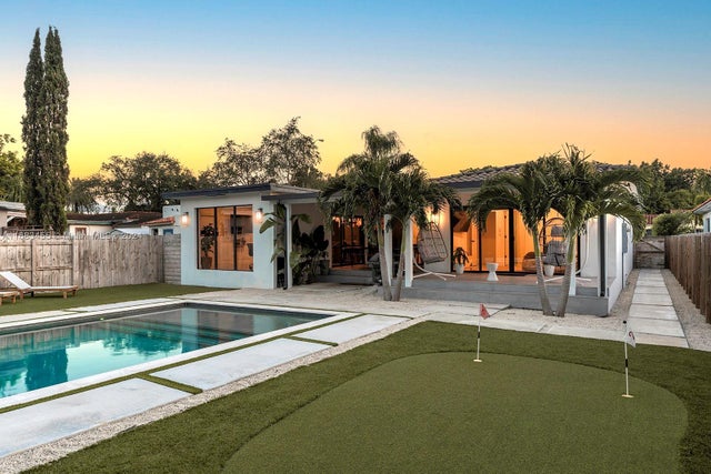 2 of 44 - 861 Ne 82nd St, Miami, FL