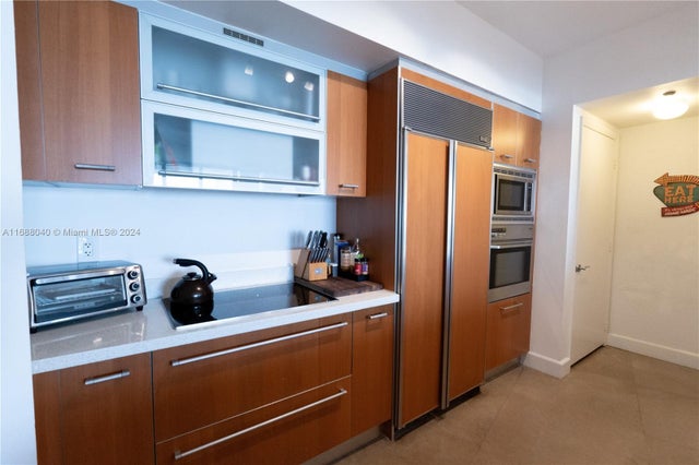 4 of 17 - 400 Alton Rd 1709, Miami Beach, FL