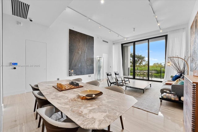 3 of 36 - 2811 S Bayshore Dr 4c, Miami, FL