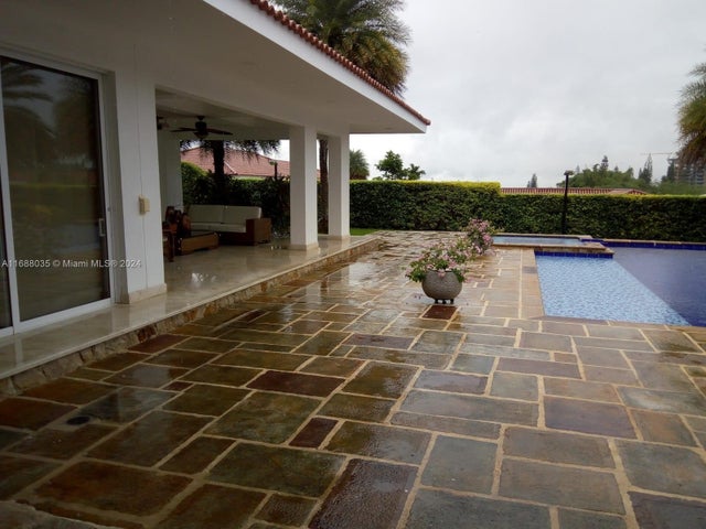 4 of 12 - Carrera 115a #11-301 Reserva Del Higueron, , FL