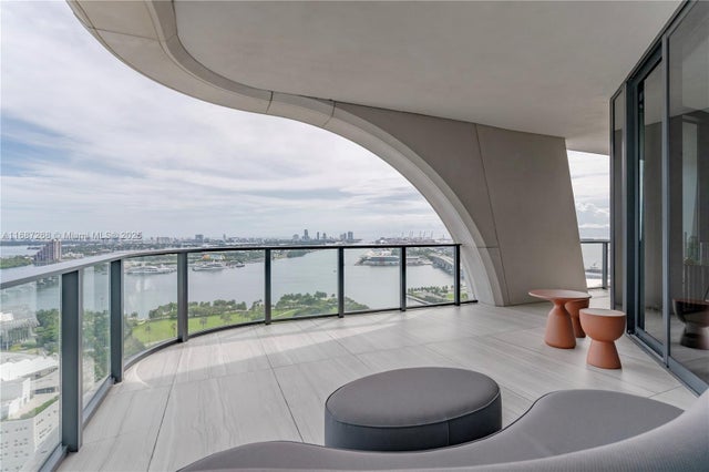 2 of 48 - 1000 Biscayne Blvd 2702, Miami, FL