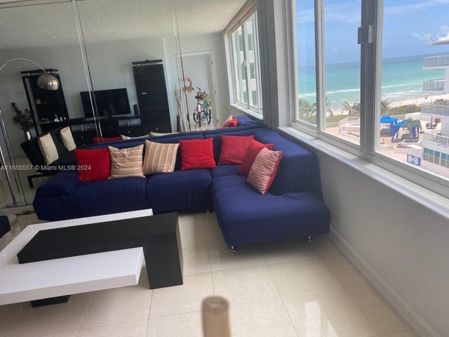 2 of 30 - 5401 Collins Ave 412, Miami Beach, FL