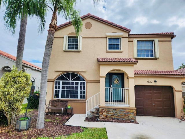 1 of 10 - 637 Nw 157th Ln, Pembroke Pines, FL