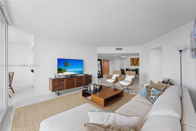 2 of 30 - 21055 Yacht Club Dr 802, Aventura, FL