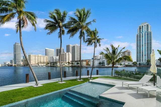 2 of 60 - 501 Palm Dr, Hallandale Beach, FL