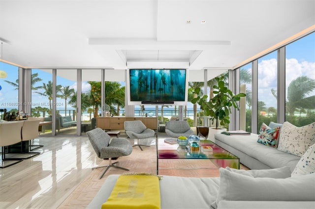 4 of 30 - 3651 Collins Ave 300, Miami Beach, FL