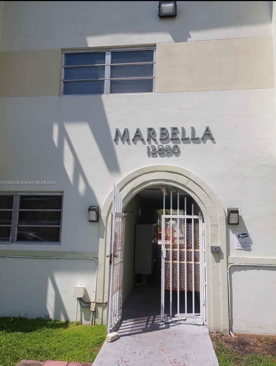 12890 Ne 8th Ave 202, North Miami