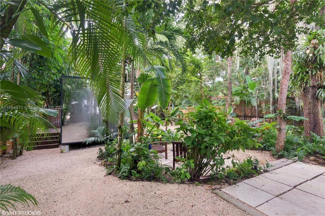 2 of 31 - 3794 Irvington Ave, Miami, FL