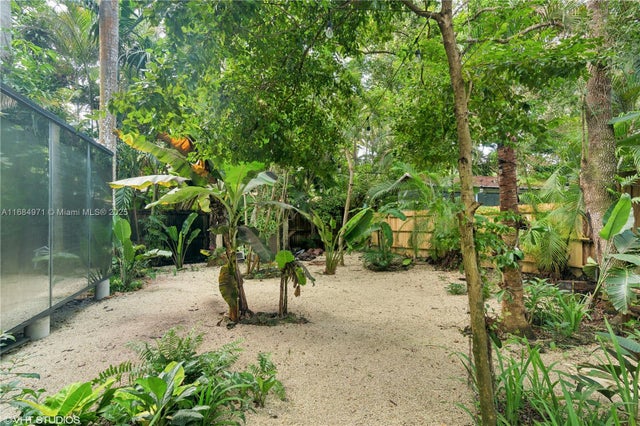 4 of 31 - 3794 Irvington Ave, Miami, FL