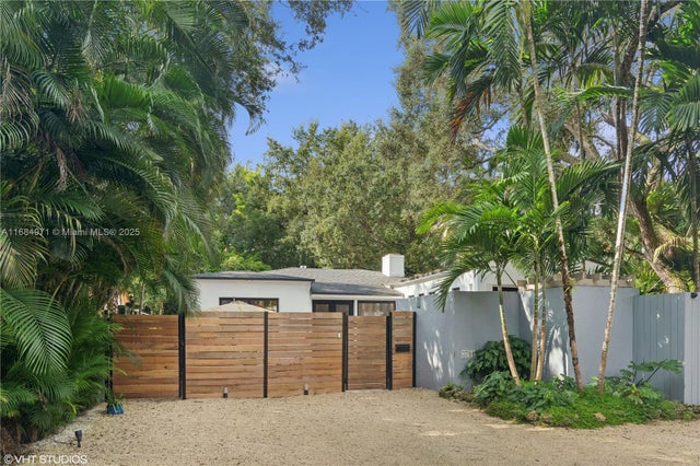 5 of 31 - 3794 Irvington Ave, Miami, FL