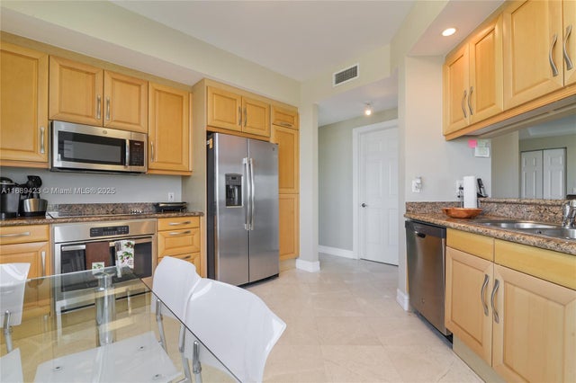 5 of 19 - 9751 E Bay Harbor Dr 8d, Bay Harbor Islands, FL