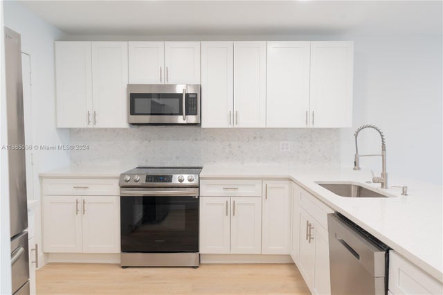 3 of 24 - 4880 Nw 22nd St 114, Lauderhill, FL