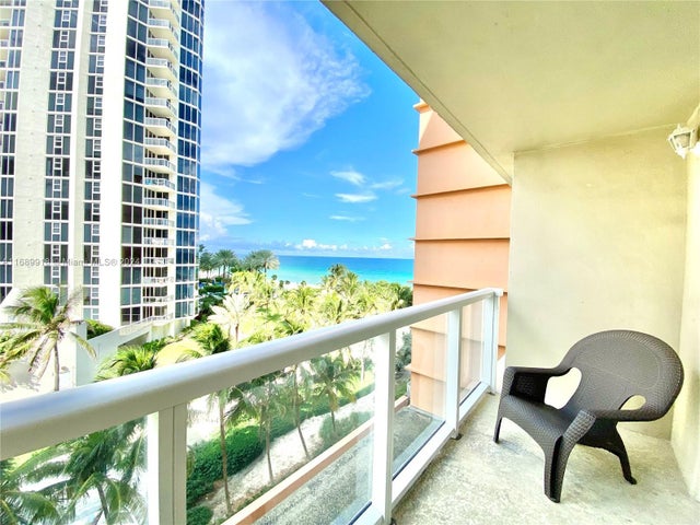 4 of 20 - 19201 Collins Ave 420, Sunny Isles Beach, FL