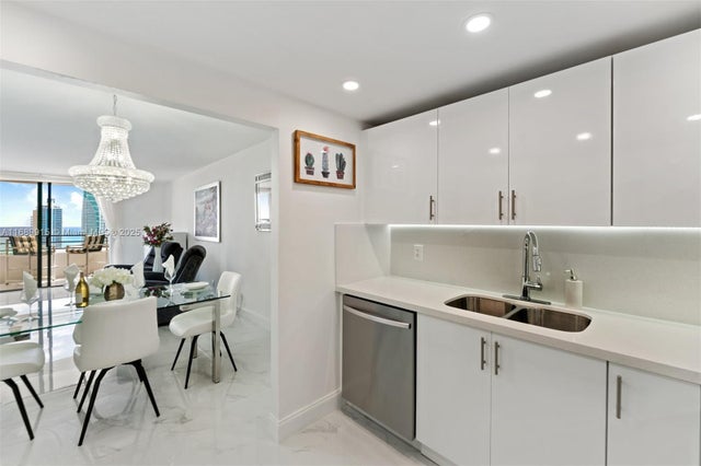 2 of 53 - 2500 Parkview Dr 2303, Hallandale Beach, FL