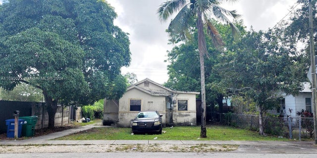 3 of 4 - 2230 Nw 92nd St, Miami, FL