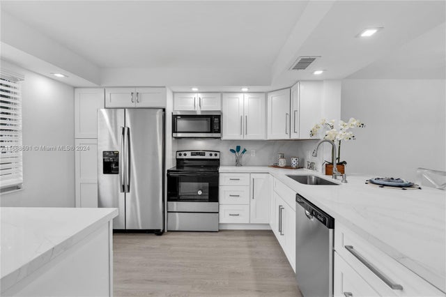 1 of 24 - 3301 Aruba Way F3, Coconut Creek, FL
