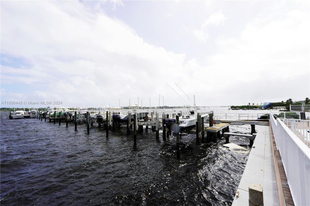 2 of 38 - 123 Harbors Way, Boynton Beach, FL