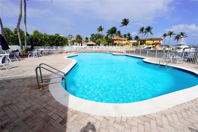 5 of 38 - 123 Harbors Way, Boynton Beach, FL