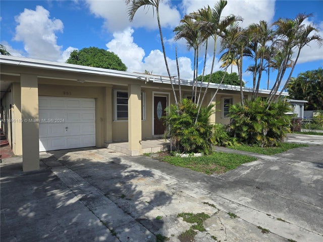 4 of 33 - 961 E 32nd St, Hialeah, FL
