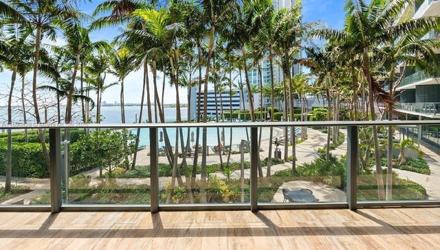 2 of 72 - 650 Ne 32nd St 602, Miami, FL