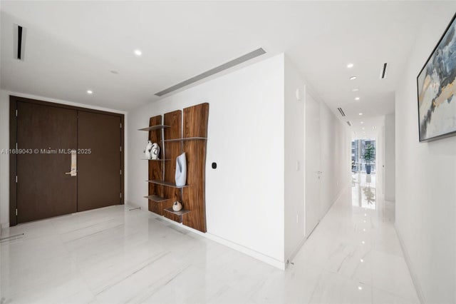 3 of 73 - 300 Biscayne Blvd Way 3803, Miami, FL