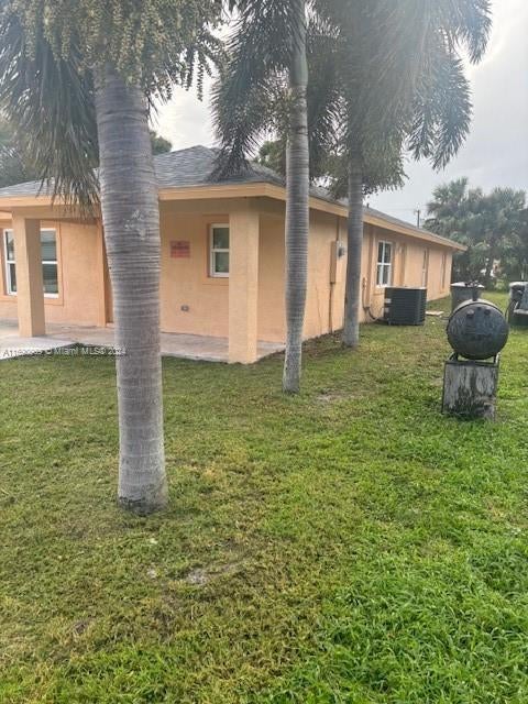 4 of 19 - 509 N 22nd St, Fort Pierce, FL