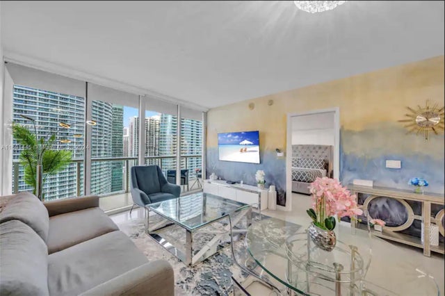 2 of 16 - 485 Brickell Ave 3203, Miami, FL