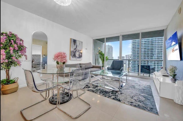 5 of 16 - 485 Brickell Ave 3203, Miami, FL
