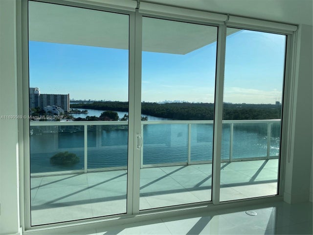 5 of 20 - 400 Sunny Isles Blvd 1002, Sunny Isles Beach, FL
