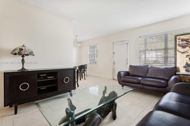 4 of 19 - 1042 Lincoln C 1042, Boca Raton, FL