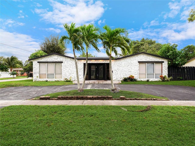 1 of 74 - 5000 Grant St, Hollywood, FL