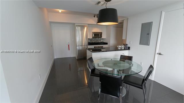 4 of 19 - 92 Sw 3rd St 1802, Miami, FL
