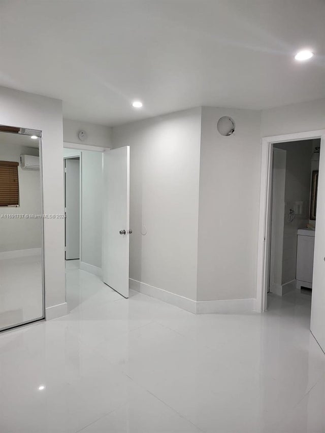 1 of 7 - 9375 Sw 40th Ter 203, Miami, FL