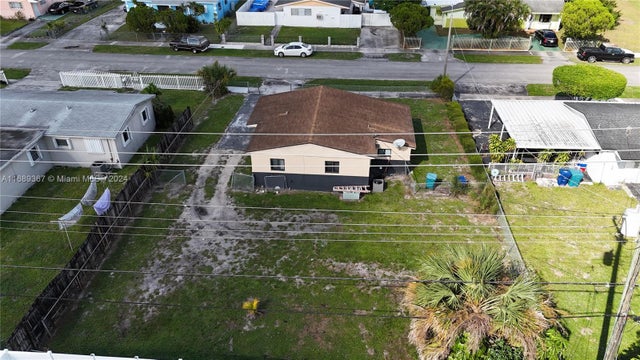 5 of 24 - 3260 Nw 209th Ter, Miami Gardens, FL