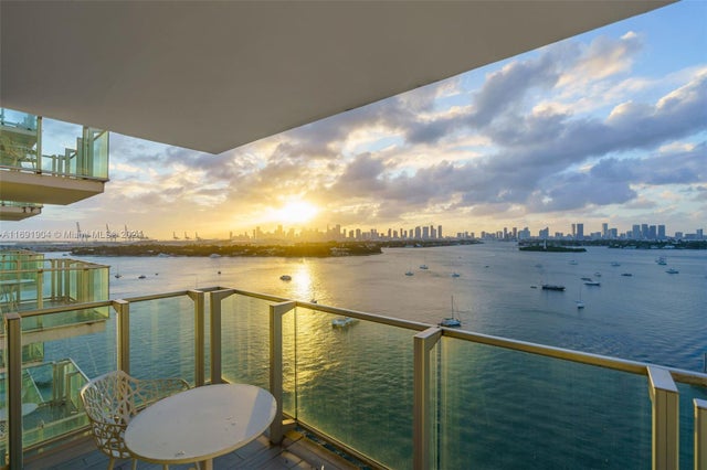 1 of 32 - 1100 West Ave 1420, Miami Beach, FL