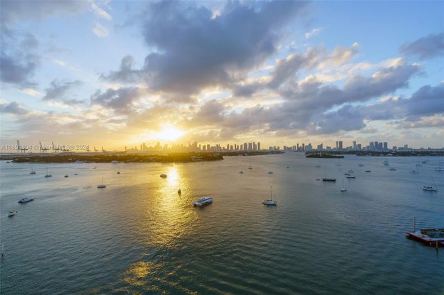 2 of 32 - 1100 West Ave 1420, Miami Beach, FL