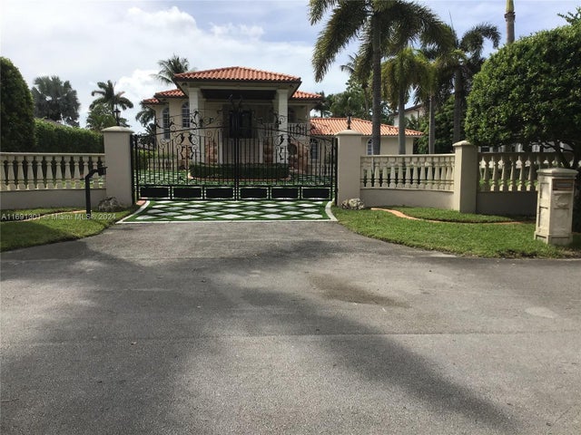 1 of 99 - 13460 Sw 32nd St, Kendall, FL